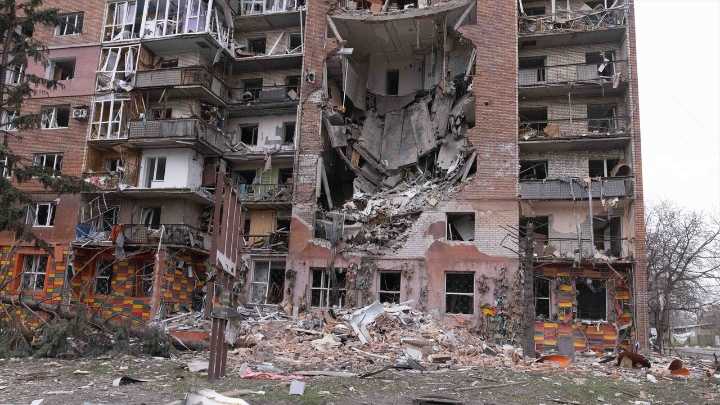 Última hora de la Guerra Rusia-Ucrania | Al menos cinco muertos y 27 heridos tras un ataque aéreo "masivo" ruso en Járkiv y Jersón