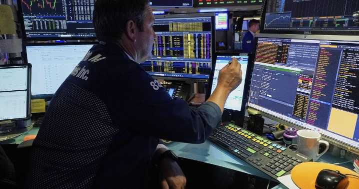 US stocks slip as Wall Street makes its final moves ahead of Friday’s jobs report
