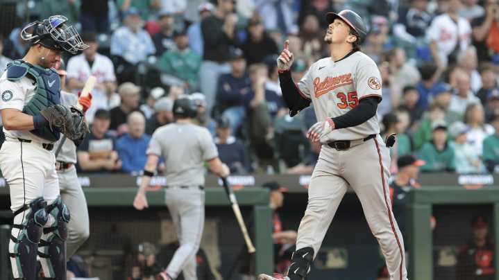Rutschman's homer and Kjerstad's 2-run triple send Orioles past Mariners 3