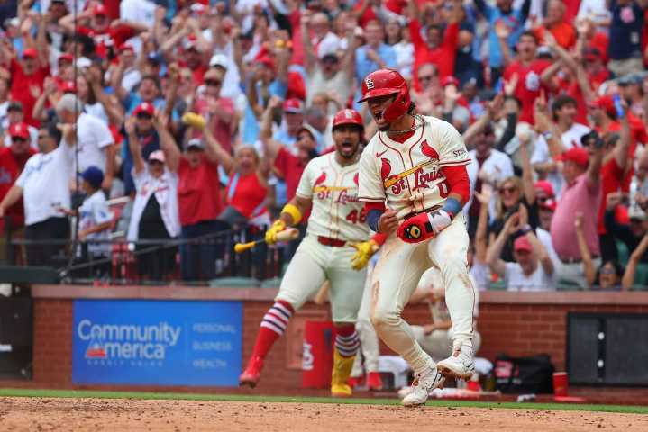 Cardinals cash in on small-ball approach once again in walk