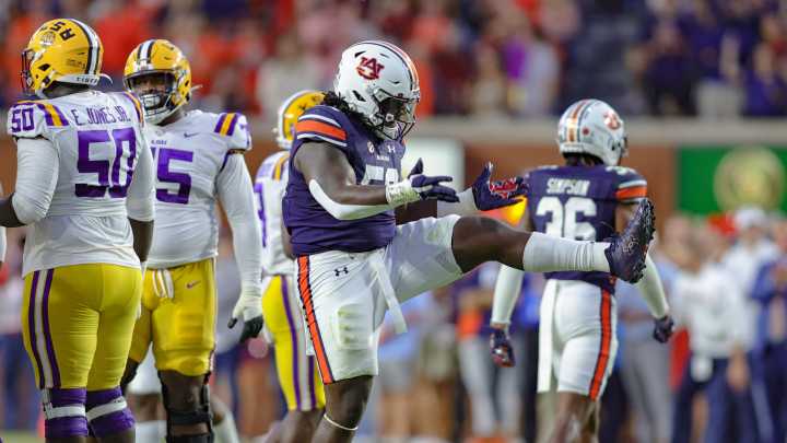 Bills sign former All-SEC defensive tackle after stints with Texans, Patriots