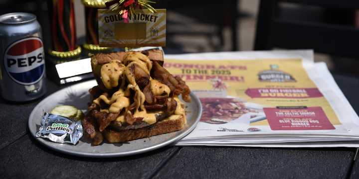 Licari’s Bar and Grill wins Madison Burger Week for the second time