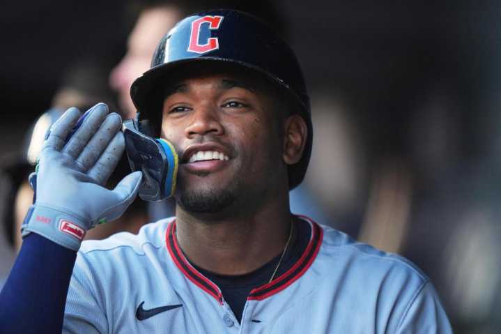 Guardianes anotan 3 en la 1ª entrada y respaldan a Ortiz en victoria 4-0 en Yankee Stadium – Chicago Tribune