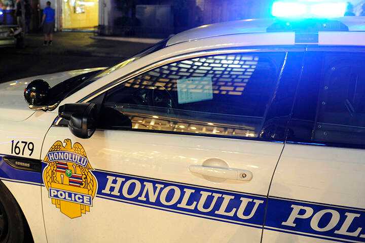 Police officers injured in alleged knife attack in Makiki