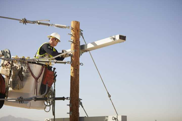Some APS customers concerned over potential rate hike