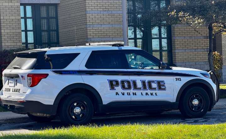 Drunk driver crashes, falls asleep in intersection: Avon Lake police blotter