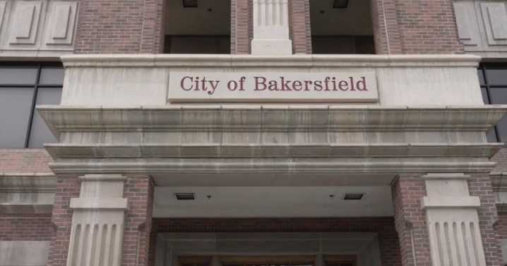 City looking at hiring freeze amid flat revenues