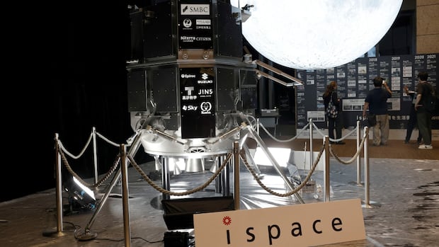 Japanese lunar lander crashes during attempted touchdown