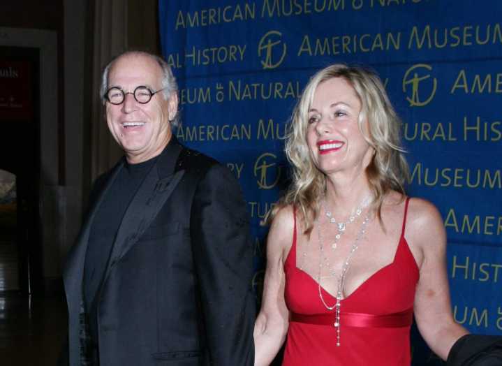 Jimmy Buffett’s widow sues in battle over $275 million estate