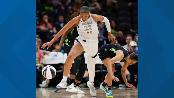 Jewell Lloyd's free throws secure Las Vegas Aces' 75