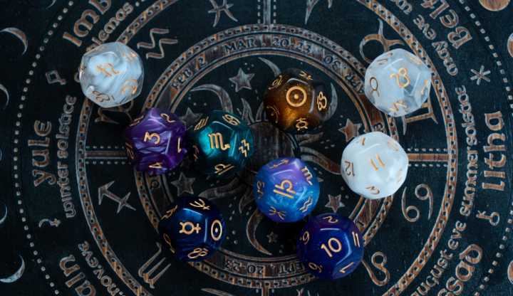 Daily astrology and birthday horoscope for June 8
