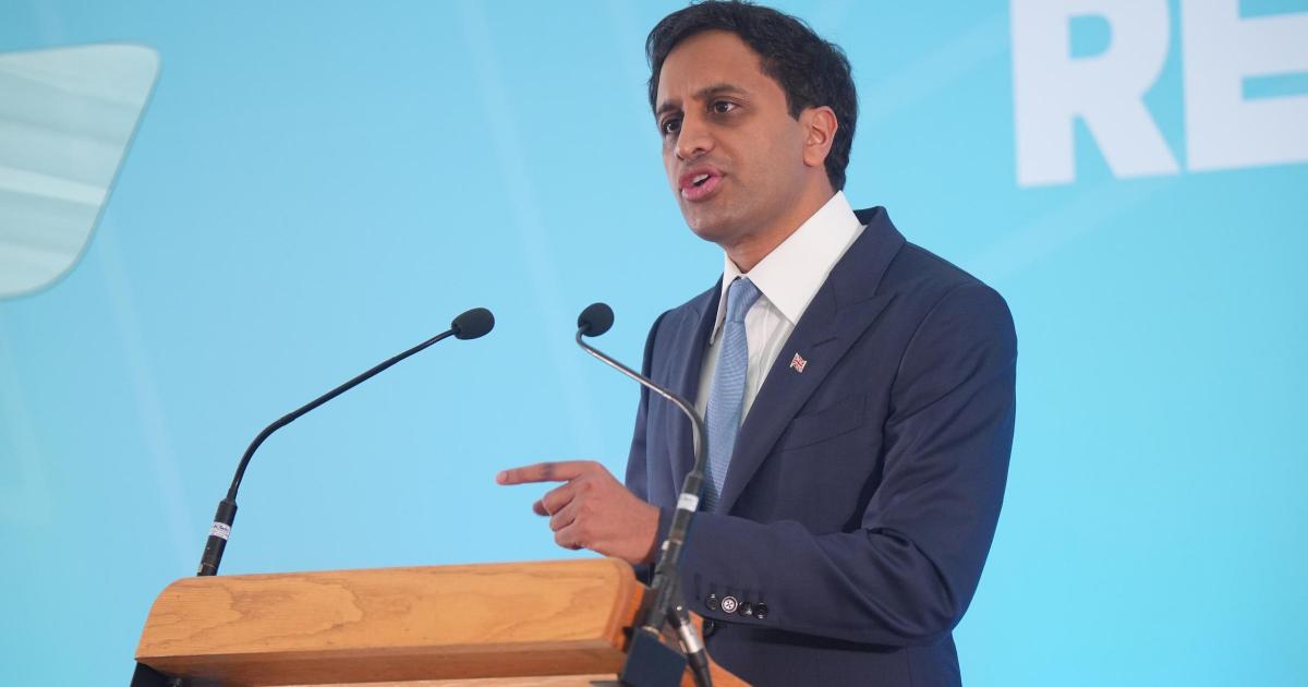 Zia Yusuf quits Reform UK after 'dumb' burka ban question