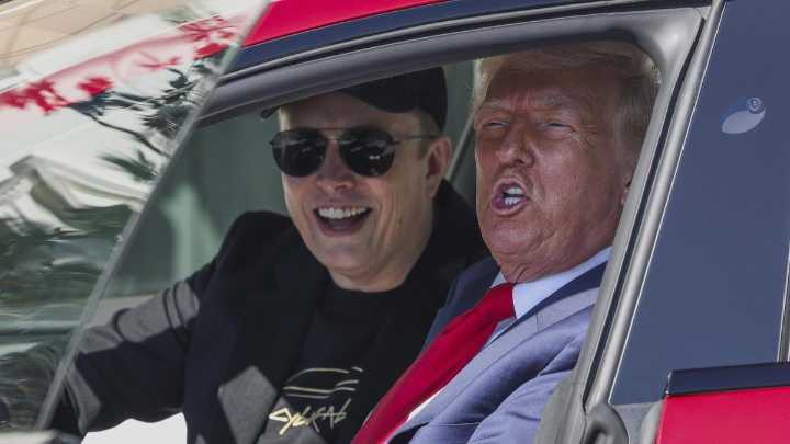 Trump planea vender el Tesla que compró a Musk, según la Casa Blanca