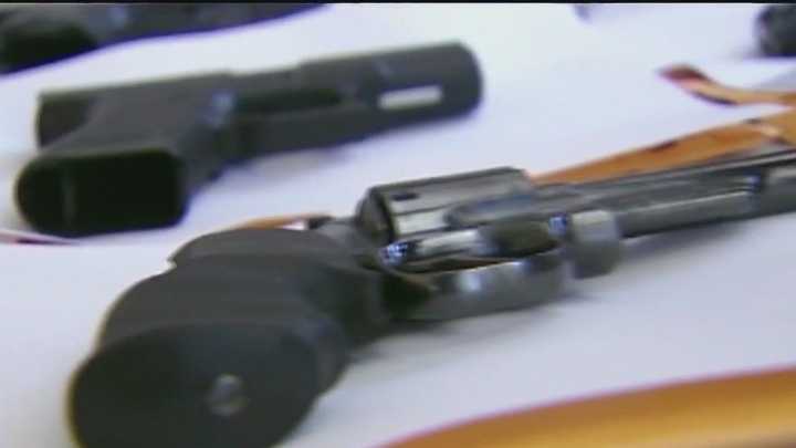 Chicago city watchdog says law aimed to help track gun offenders isn't being enforced