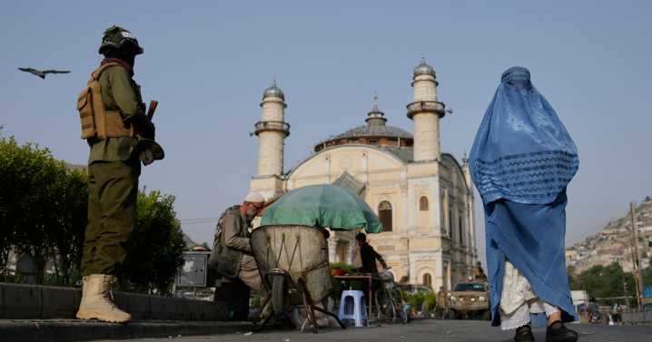 A top Taliban official offers amnesty to Afghans who fled the country and urges them to return
