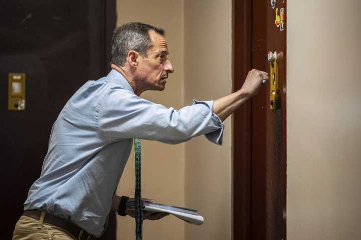 Who's that knocking at your door? It's Anthony Weiner on a comeback tour