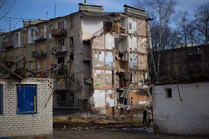 Russia drone attacks against civilians violate international law, rights group says