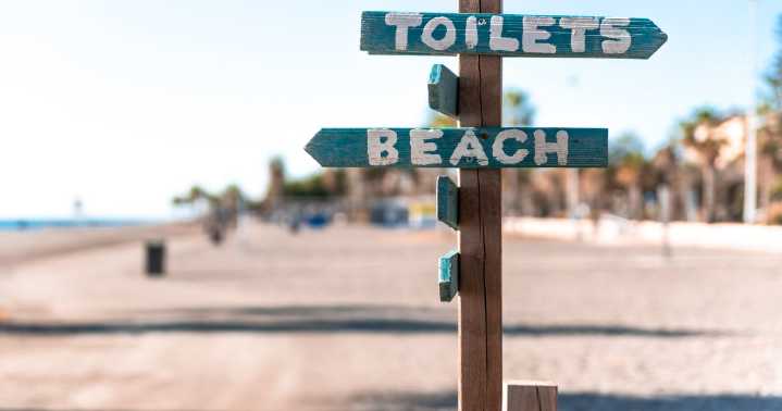The 1 Thing Gastro Doctors Do When They're Constipated On Vacation