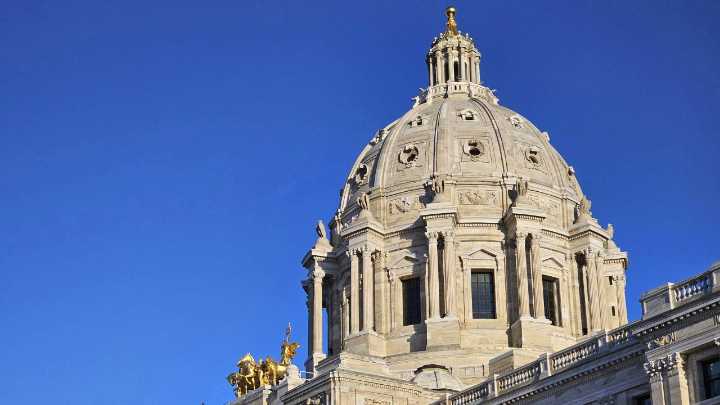 Walz Calls for Special Session, Reaches Budget Agreement with Lawmakers