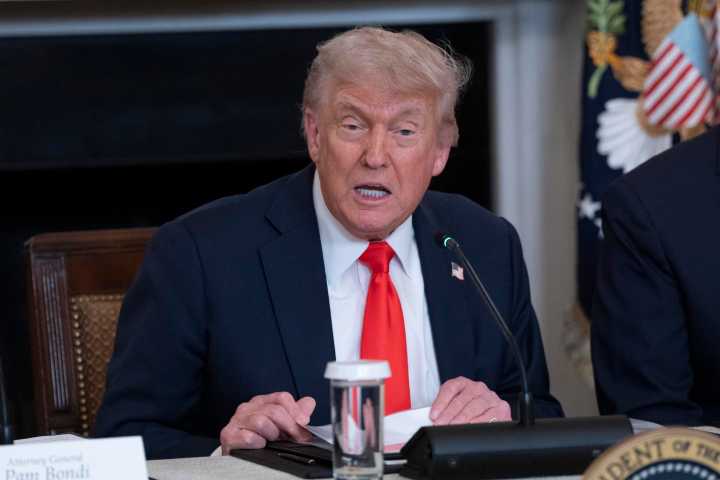 Trump afirma que se evaluarán los acuerdos gubernamentales con compañías de Musk
