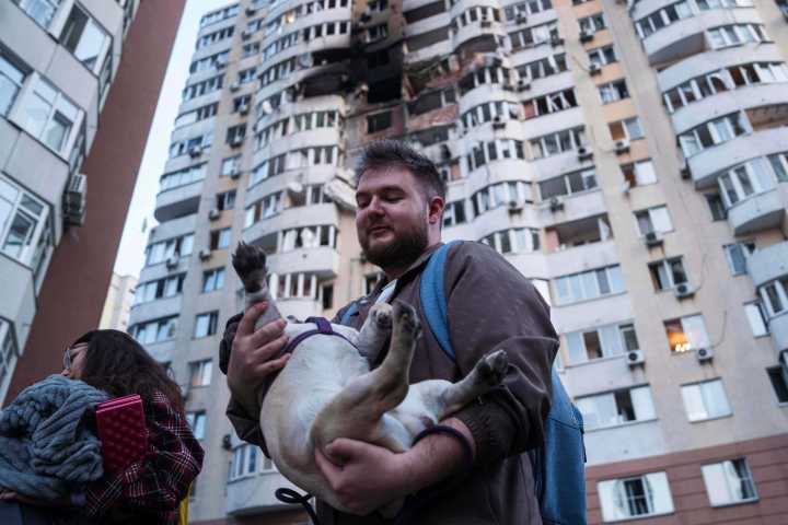 Deadly Russian bombardment of Ukraine further dampens hopes for peace
