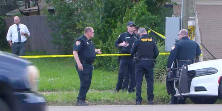Woman killed, her car taken along S. Perkins in East Memphis, per police