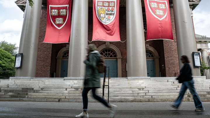 Judge temporarily blocks Trump's Harvard entry ban on new foreign students