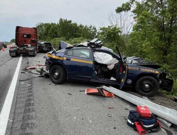 Trooper injured in Thruway crash now back at home