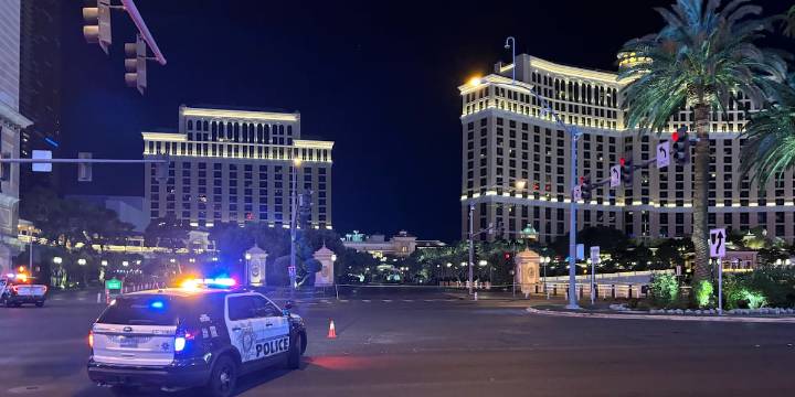 Two people shot, killed outside Las Vegas Strip resort