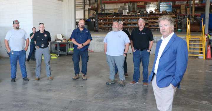 Sen. Paul visits storm-damaged South Kentucky RECC