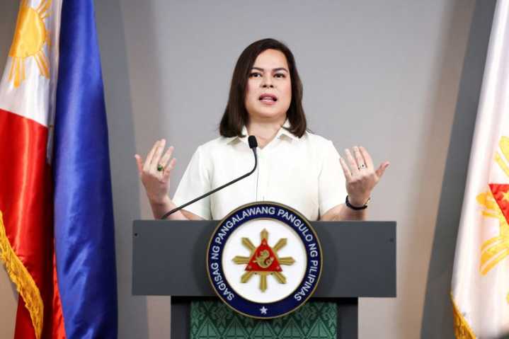 Top Philippine senator to seek dismissal of Duterte impeachment case