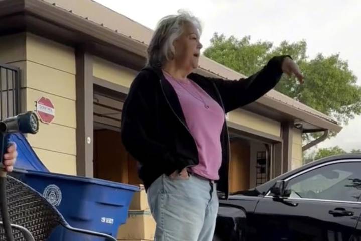 Angry Owner of 'Breaking Bad' House Sprays Fans Outside Property with Water: ‘Back Up, Cowboy’