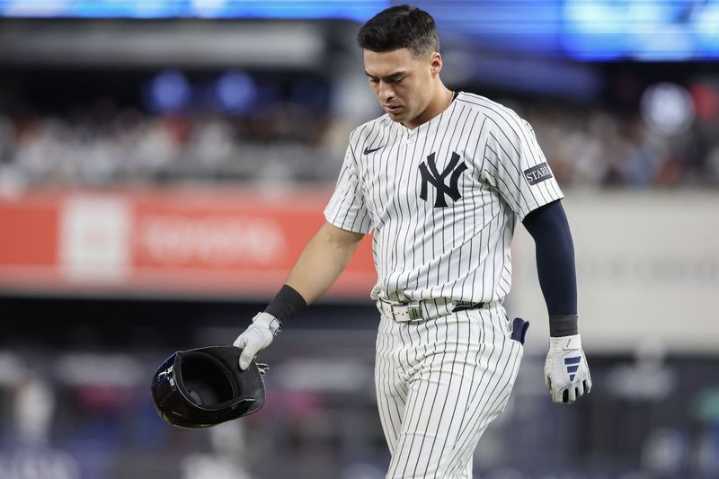 Yankees SS Anthony Volpe (elbow) exits game
