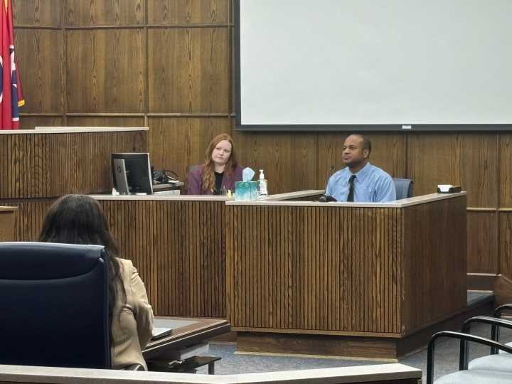 Closing arguments held as jury now deliberates Duane Sanders case