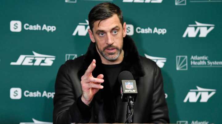 Aaron Rodgers faces 'race against time' over Pittsburgh Steelers announcement as Mike Tomlin considers QB decision