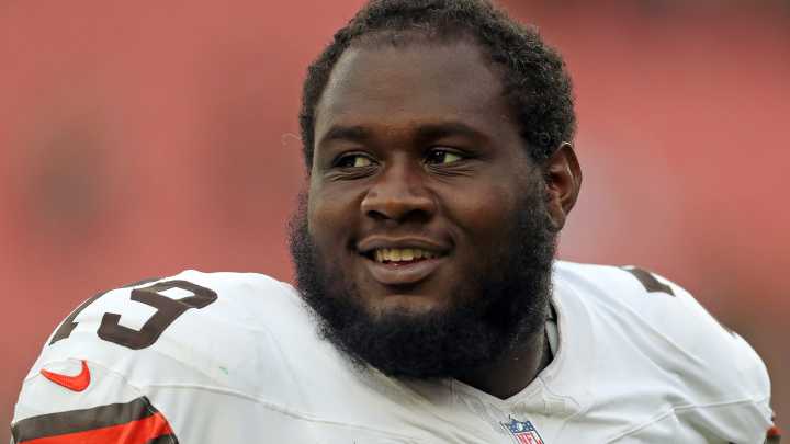 WATCH: Browns tackle Dawand Jones on his health, offseason work