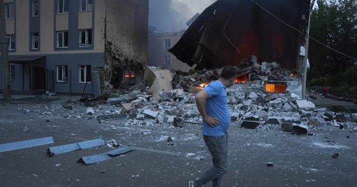 Russian drone and missile attack, one of the biggest in the war, kills 2 and wounds 13 in Ukraine