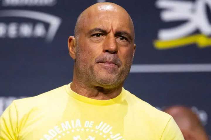 Joe Rogan’s Comedy Show Falls Flat on Hype as Fans Brand UFC Commentator “Not Funny”