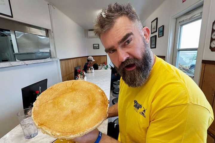 Jason Kelce Discovers Restaurant That Reminded Him of 'Norm from Cheers'