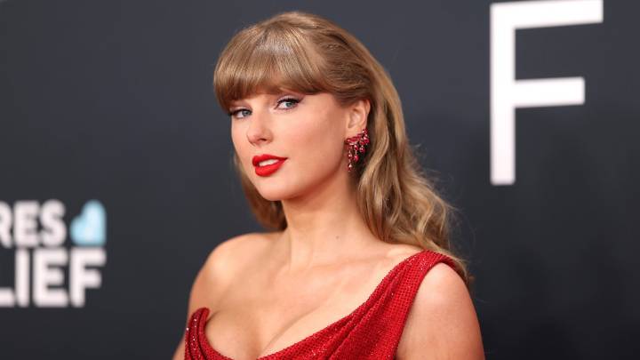 Taylor Swift files restraining order against man, claims harassment