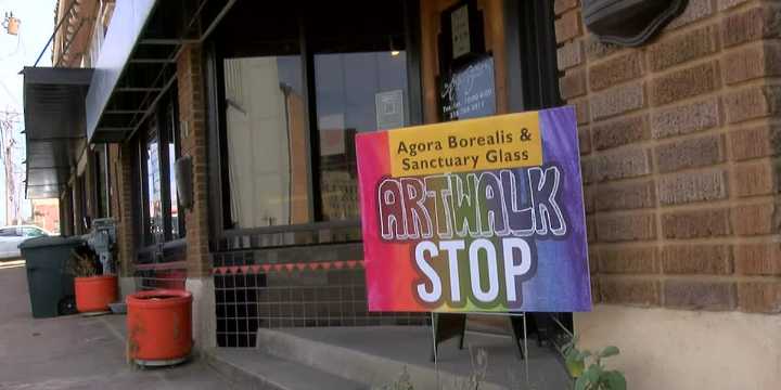 Downtown Shreveport Artwalk features food, art stops, live demos, live music
