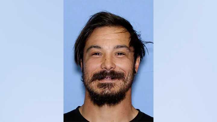 Washington National Guard deployed in search for father accused of killing daughters