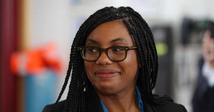 Badenoch says organisations should be able to decide if staff can wear burkas