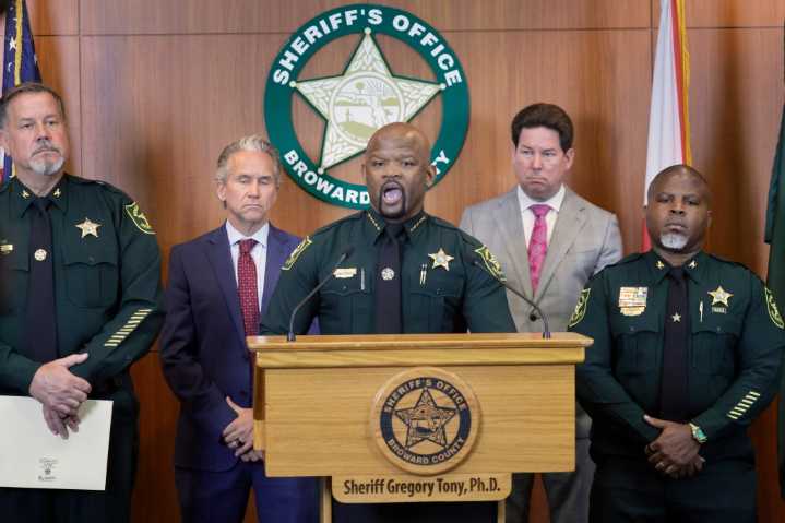 Angry Broward sheriff reinstates deputies charged in jail fight
