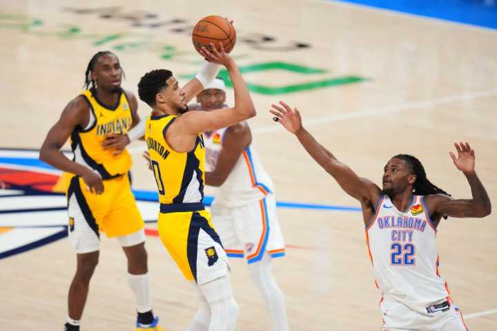 Thunder collapse late as Haliburton's buzzer-beater lifts Pacers to Game 1 win