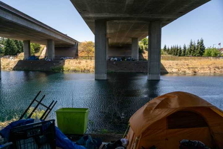 In San José, a Controversial Choice for Unhoused: Shelter or Arrest?