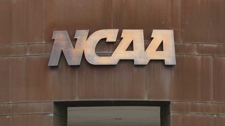 Federal judge approves $2.8B settlement, paving way for US colleges to pay athletes millions
