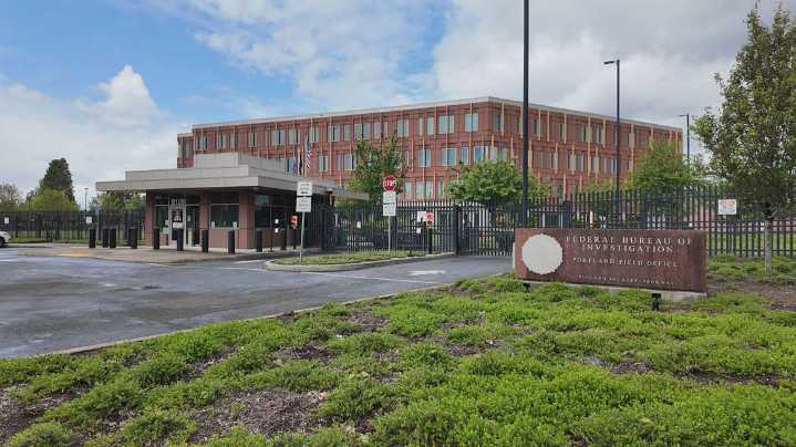 FBI reports it foiled planned mass shooting at Kelso mall