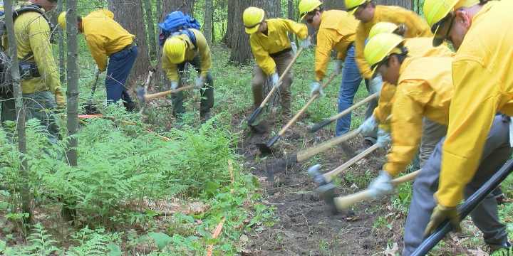 Hundreds attend Minnesota Wildfire Academy for intensive training
