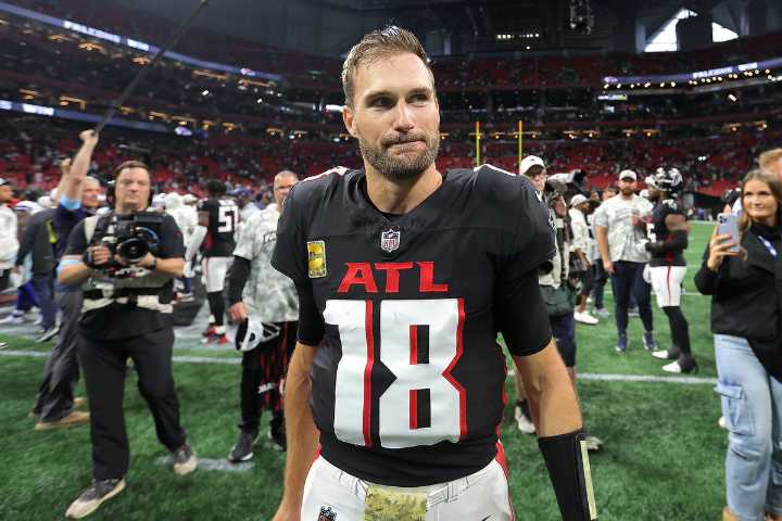 Kirk Cousins to Reject Falcons Trade Just to be Michael Penix Jr’s Backup, Says Tom Pelissero As trade rumors continue to swirl Kirk Cousins, analysts and insiders now believe he might just give his f